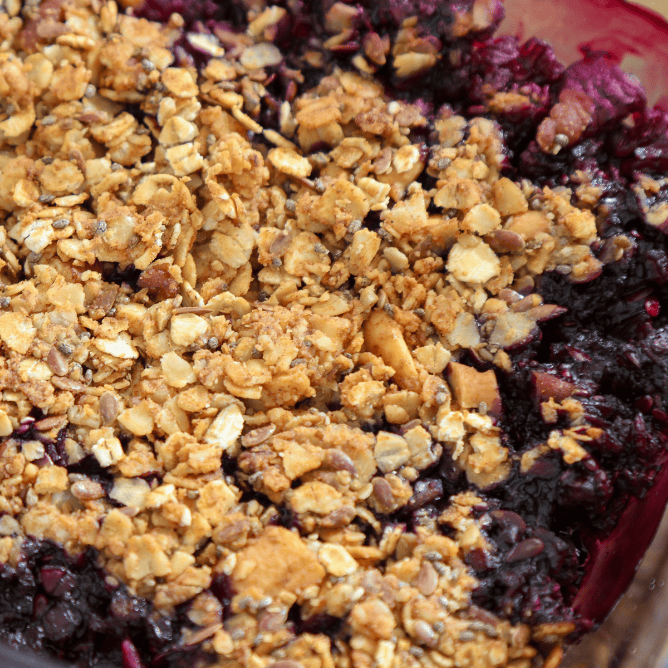 blueberry granola crumble
